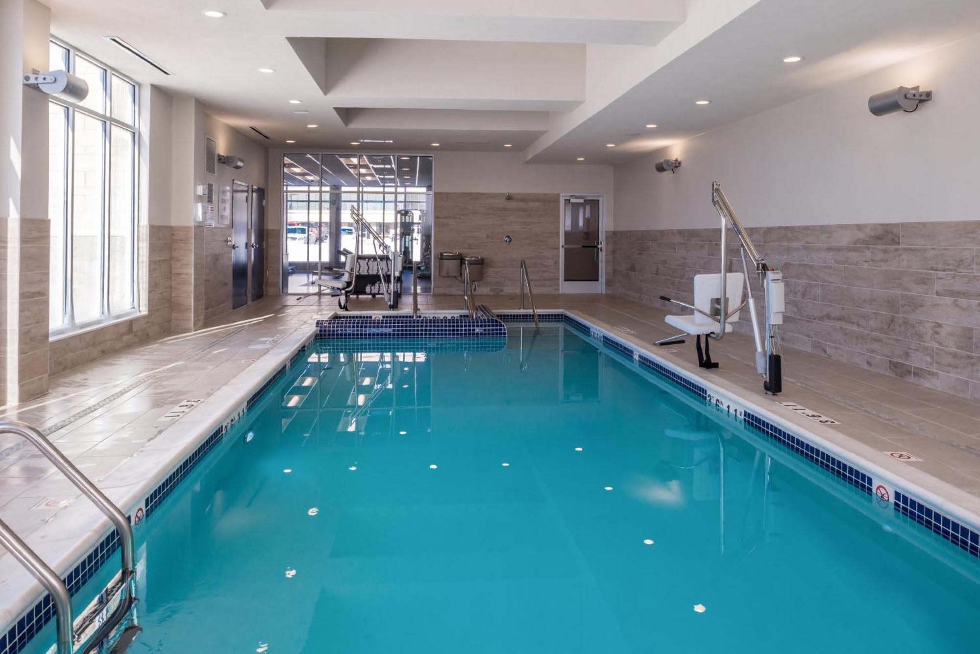 Holiday Inn Detroit Northwest - Livonia By Ihg Eksteriør billede